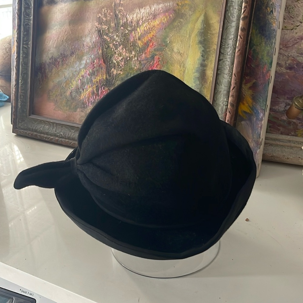 Hermes hat   made in Paris - Picture 3 of 9